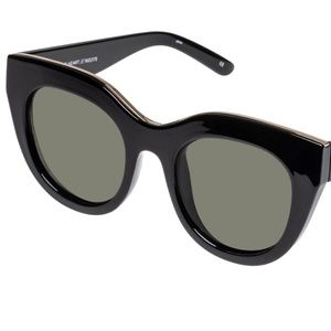 Barely Worn Air Heart Le Specs Black Cat Eye Sunglasses
